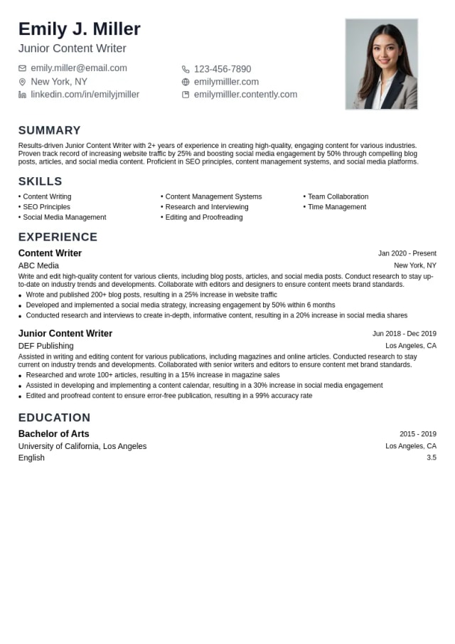 Junior Content Writer resume example