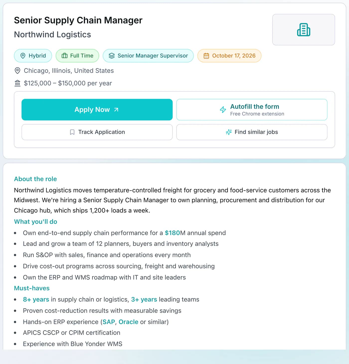Detalhe da oferta com selos de modelo de trabalho, tipo de contrato, nível e data, salário, botões de candidatura e acompanhamento e os requisitos obrigatórios da função